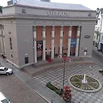 Dictumfactum 1bedroom Lejlighed *